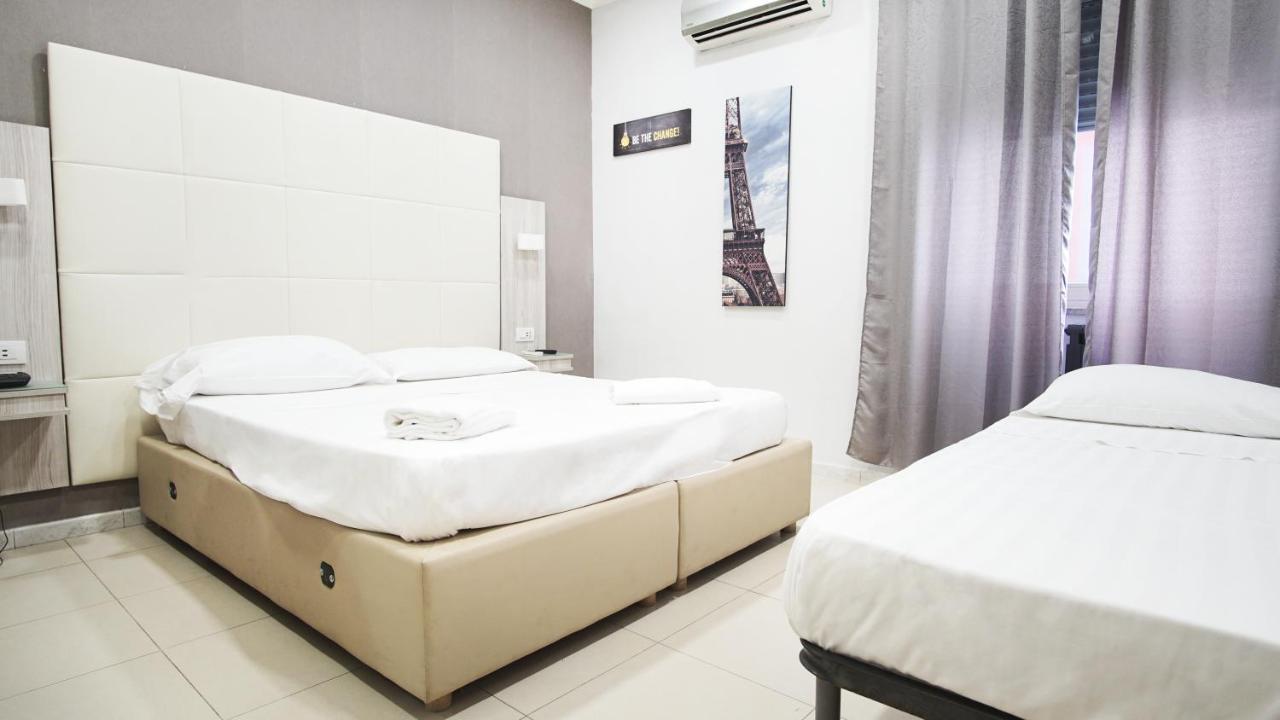 Hotel Cesare 14 Napoli Esterno foto
